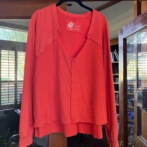 Pullover V-Neck Red Top
